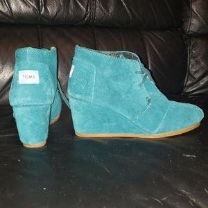 Only worn once - closet cleanout